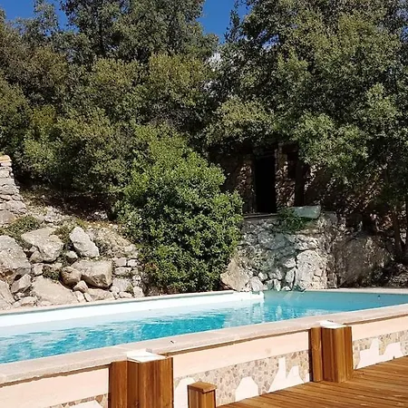 Villa Large Quiet Stone House With Pool
