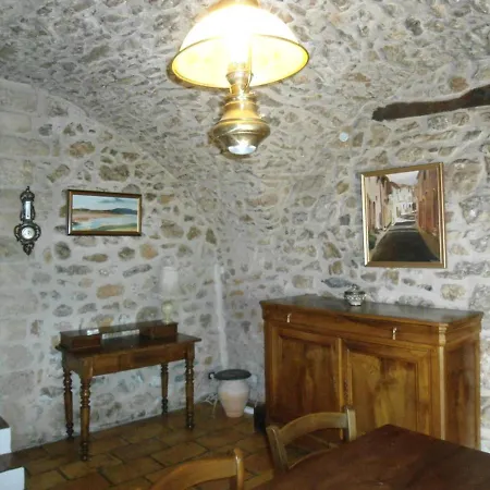Large Quiet Stone House With Pool *